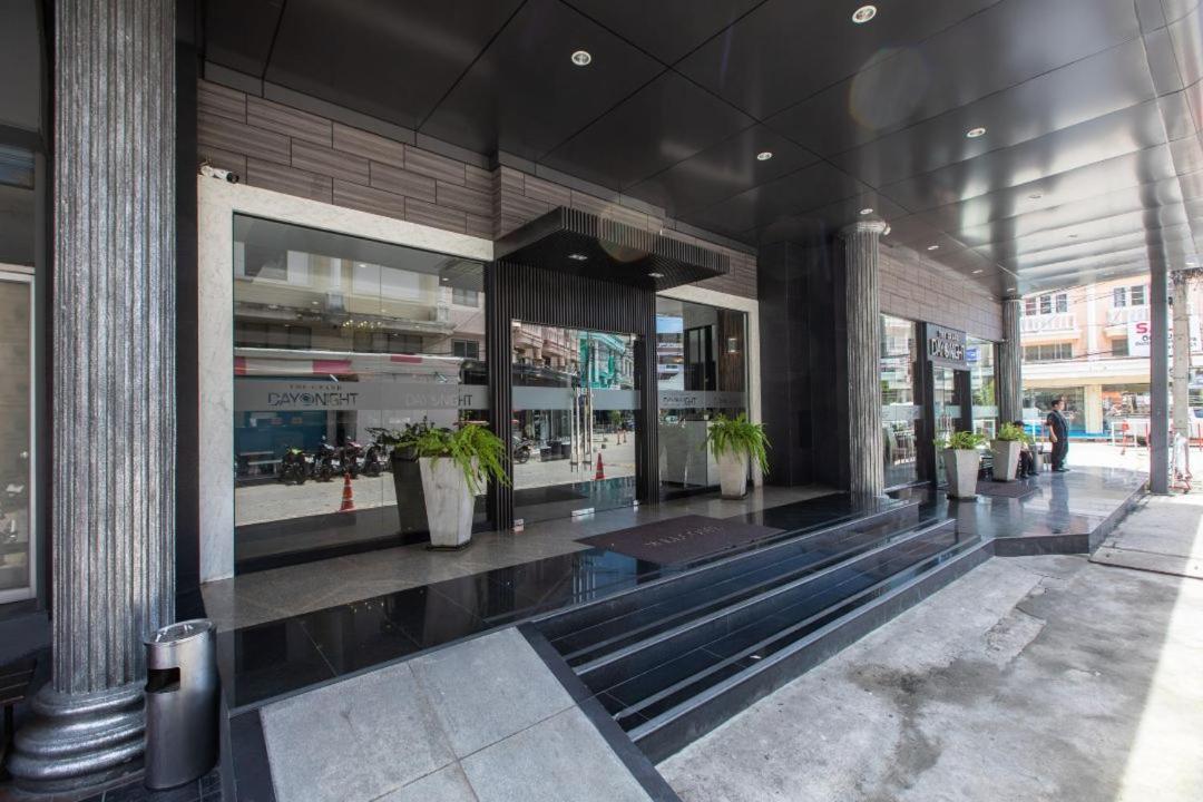 Hotel The Grand Day Night Pattaya Exterior foto